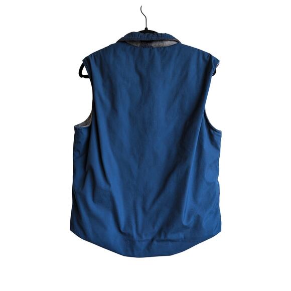 Vintage Woolrich Blue / Plaid Vest size M - Picture 2 of 5